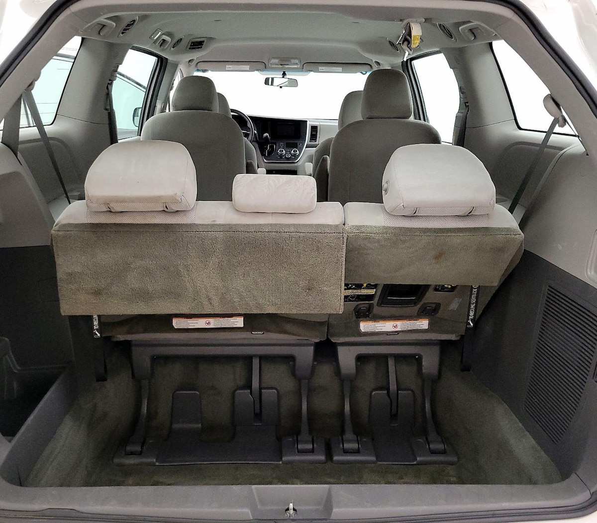 Trunk/Cargo (Seats Up)