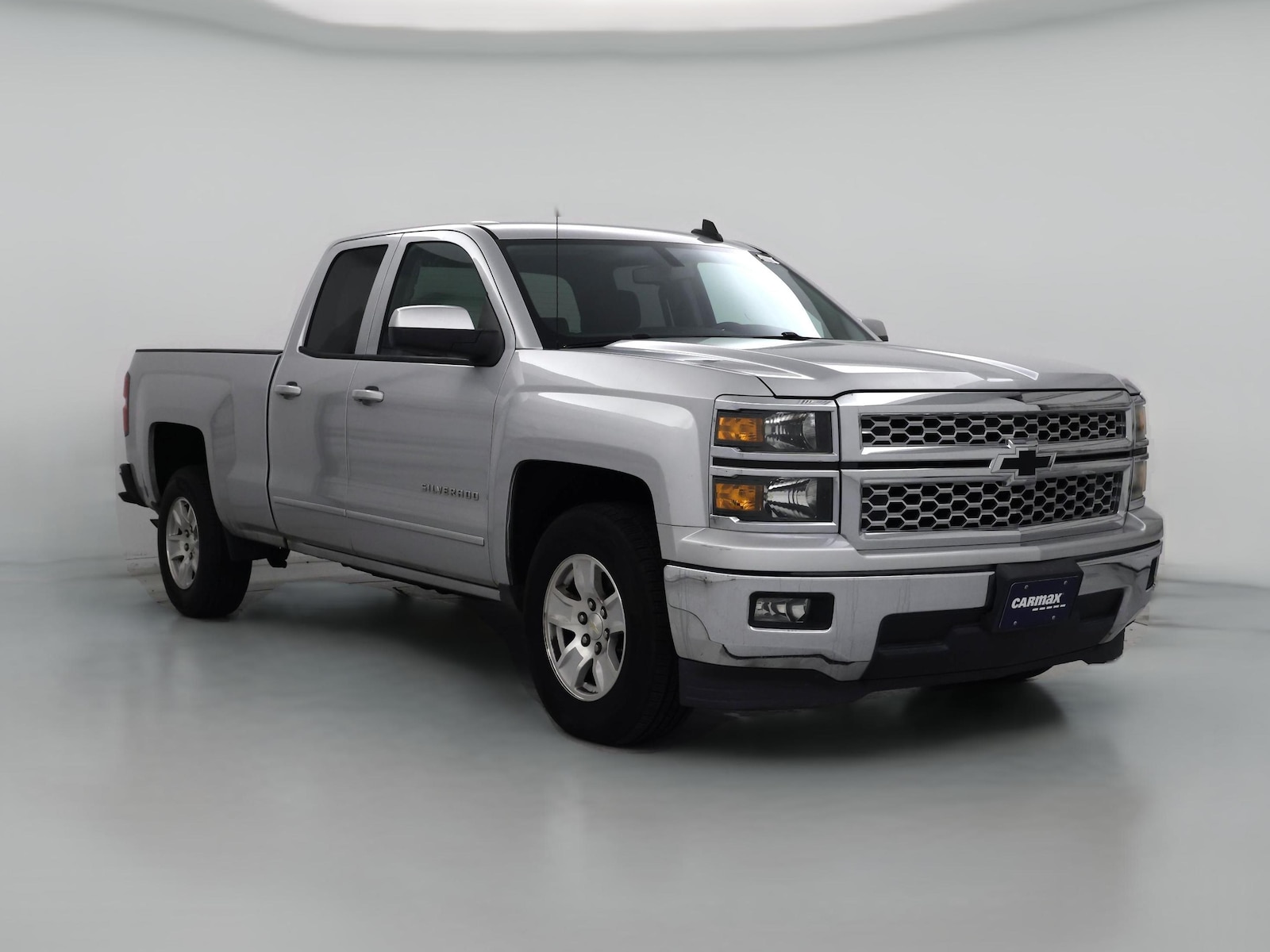 Bed Liner & Tow Hitch