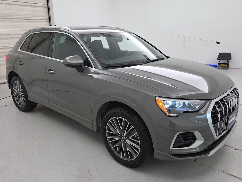 2022 Audi Q3 Premium