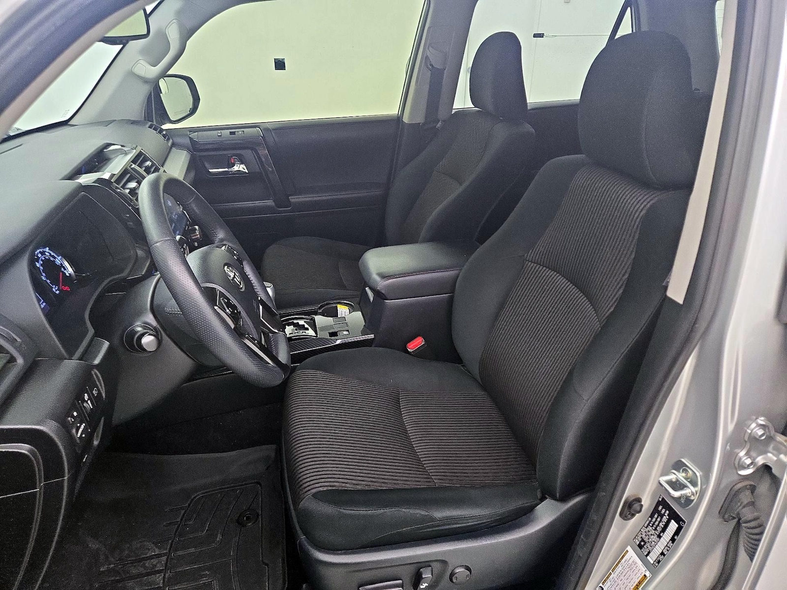 Power Seat(s) & Side Airbags
