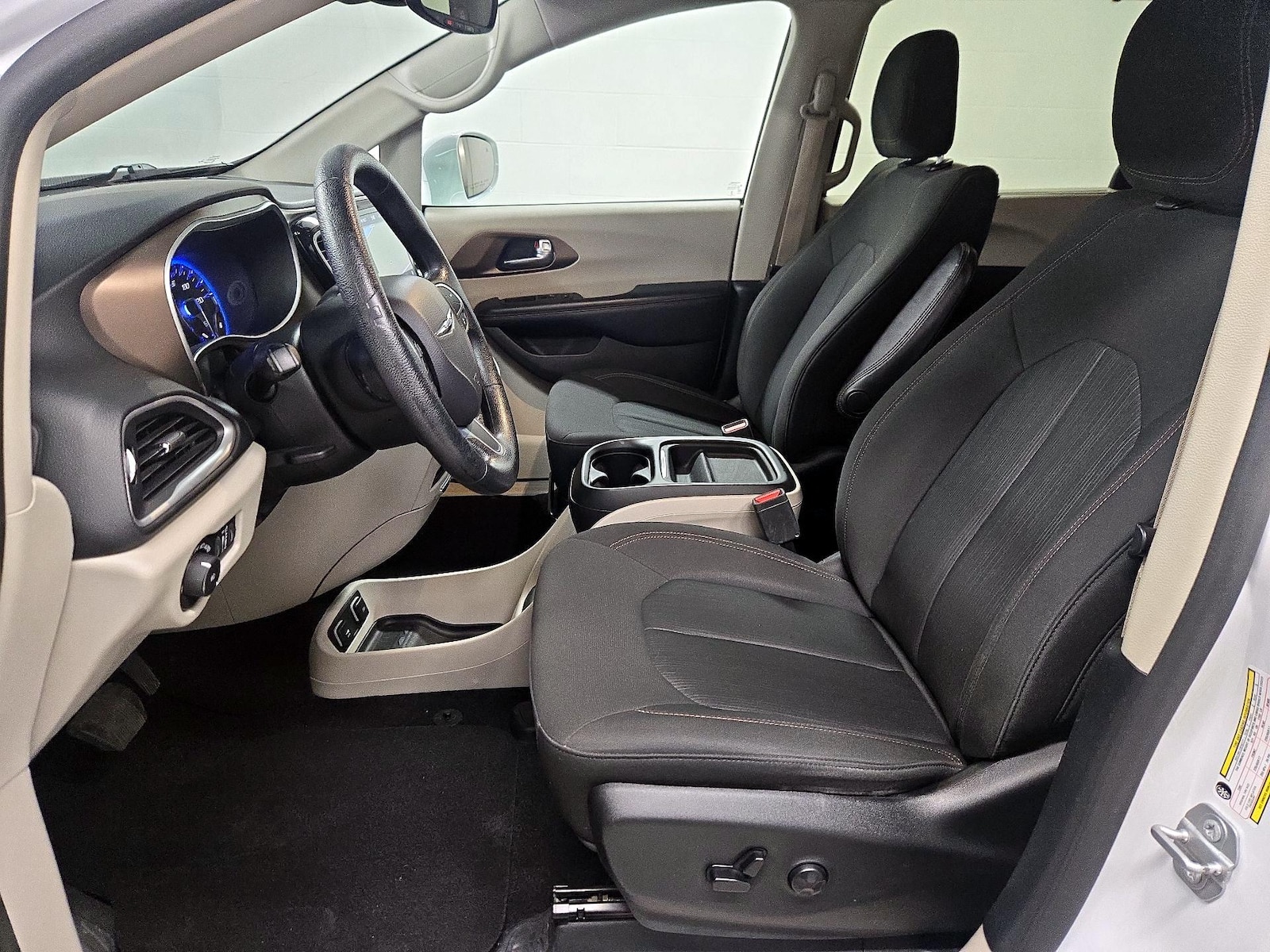 Power Seat(s) & Side Airbags