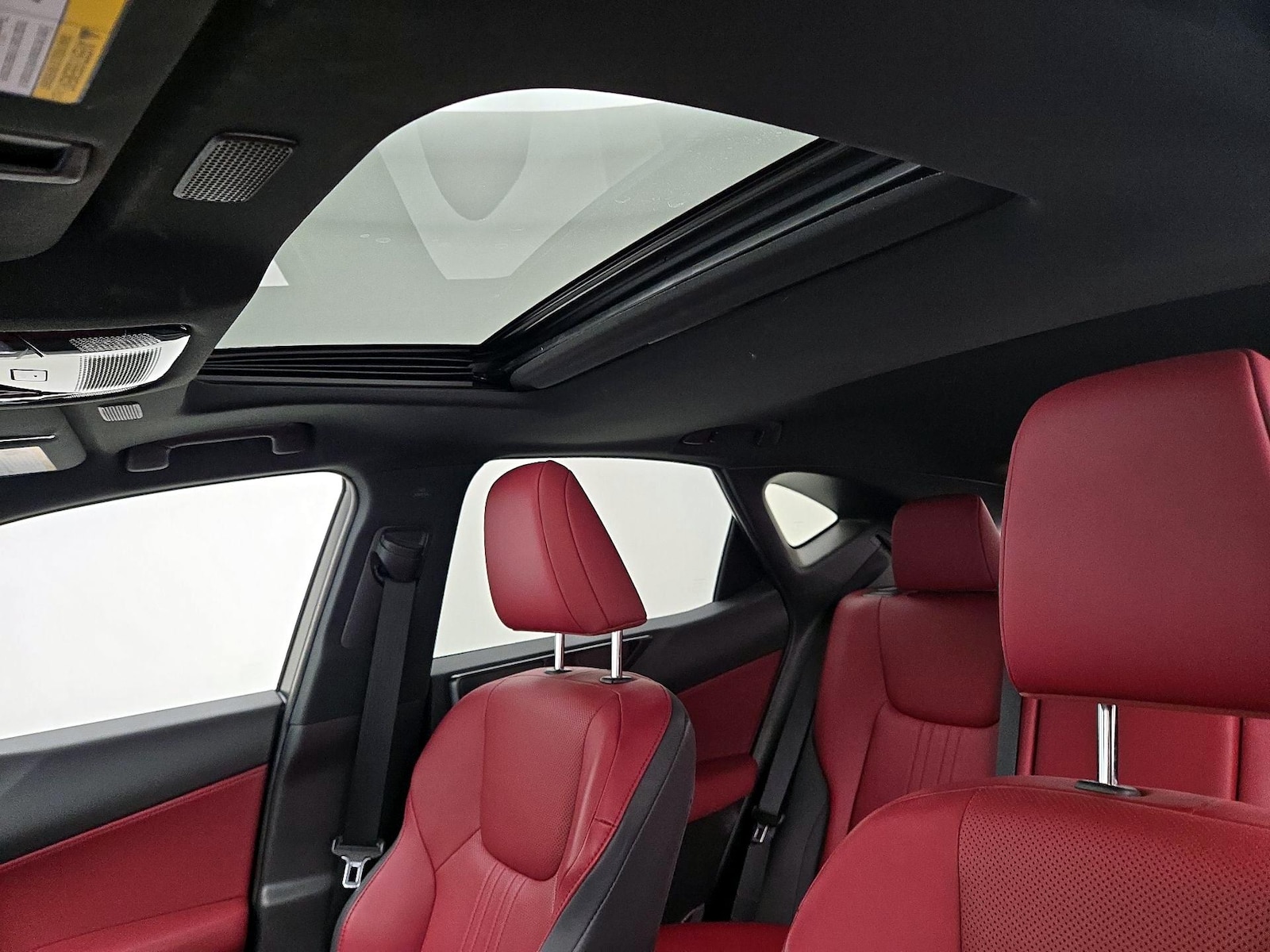 Sunroof(s) & Overhead Airbags