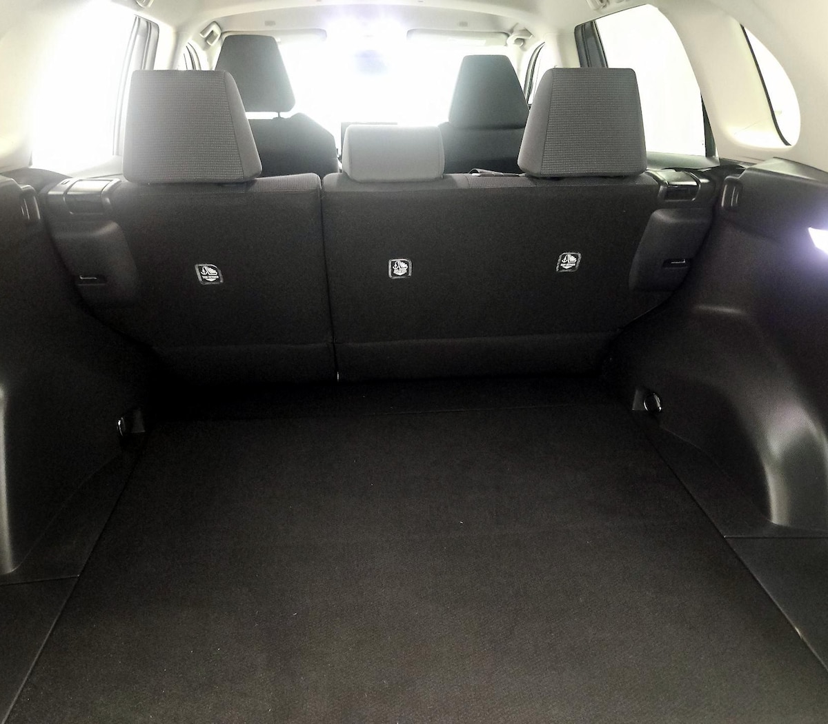 Trunk/Cargo (Seats Up)