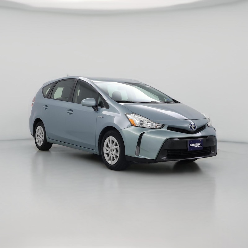 2017 Toyota Prius v Four
