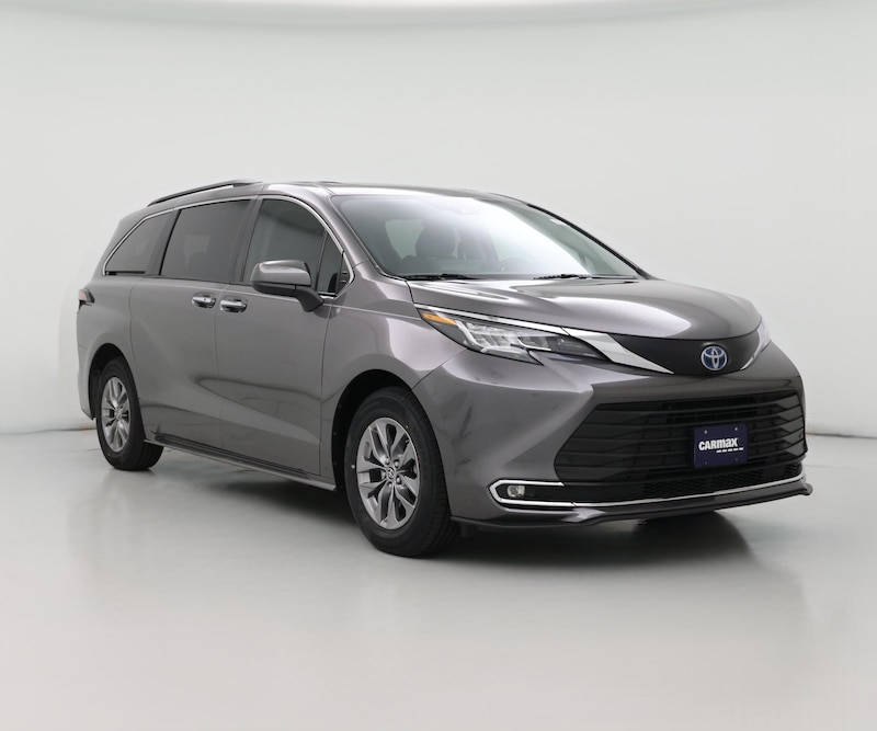 2023 Toyota Sienna Hybrid XLE
