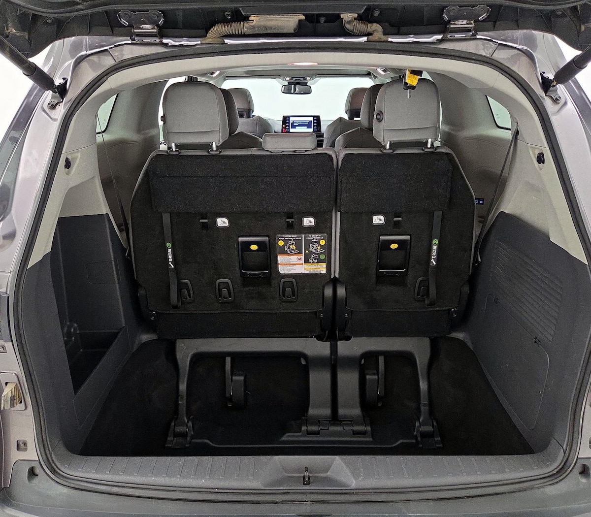 Trunk/Cargo (Seats Up)