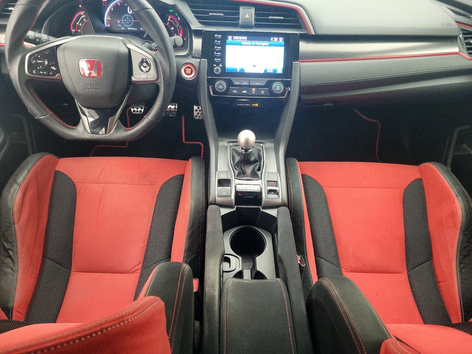 Apple CarPlay® & Android Auto™
