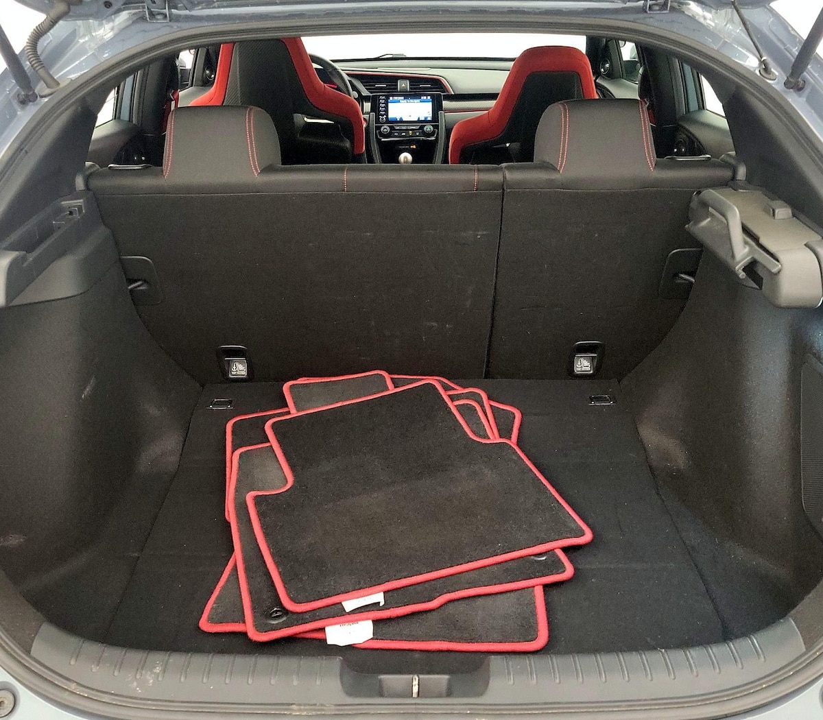 Trunk/Cargo (Seats Up)