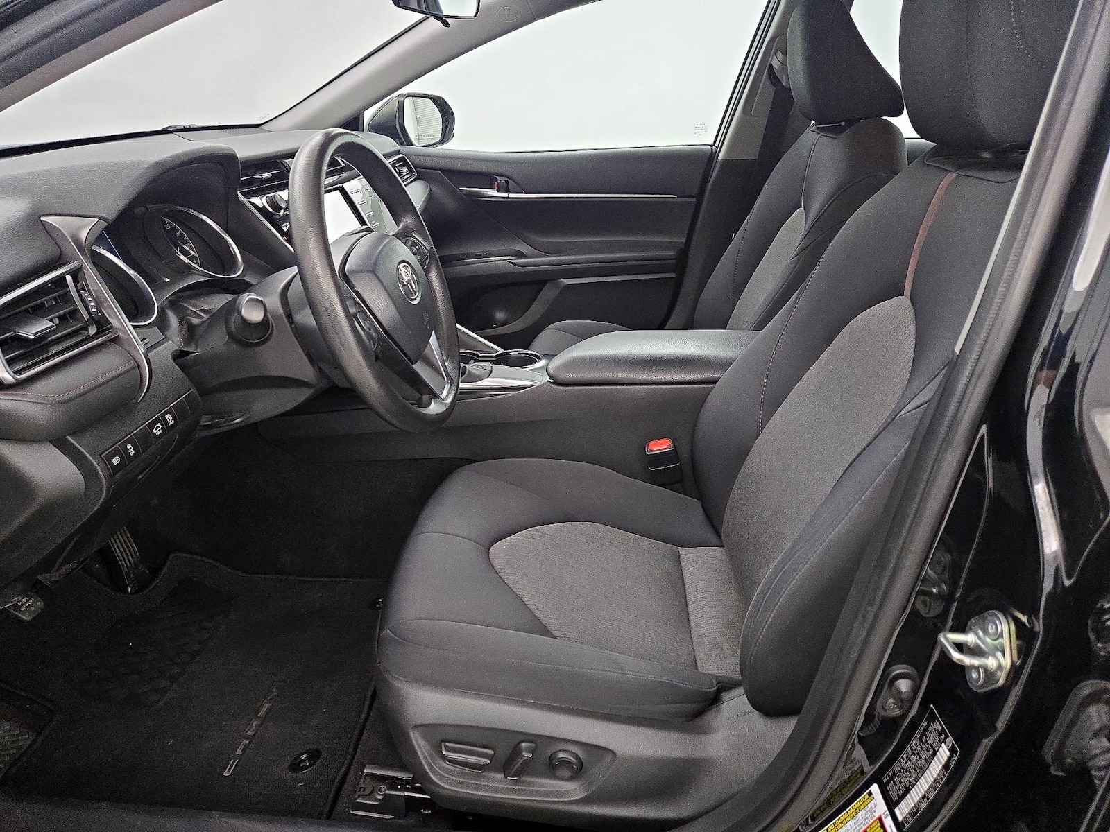 Power Seat(s) & Side Airbags