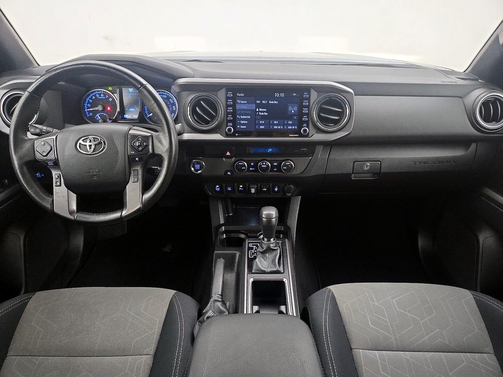 Apple CarPlay® & Android Auto™