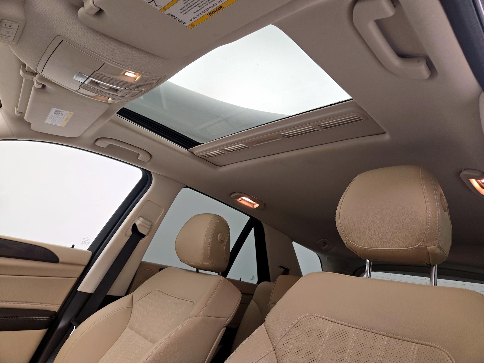 Sunroof(s) & Overhead Airbags