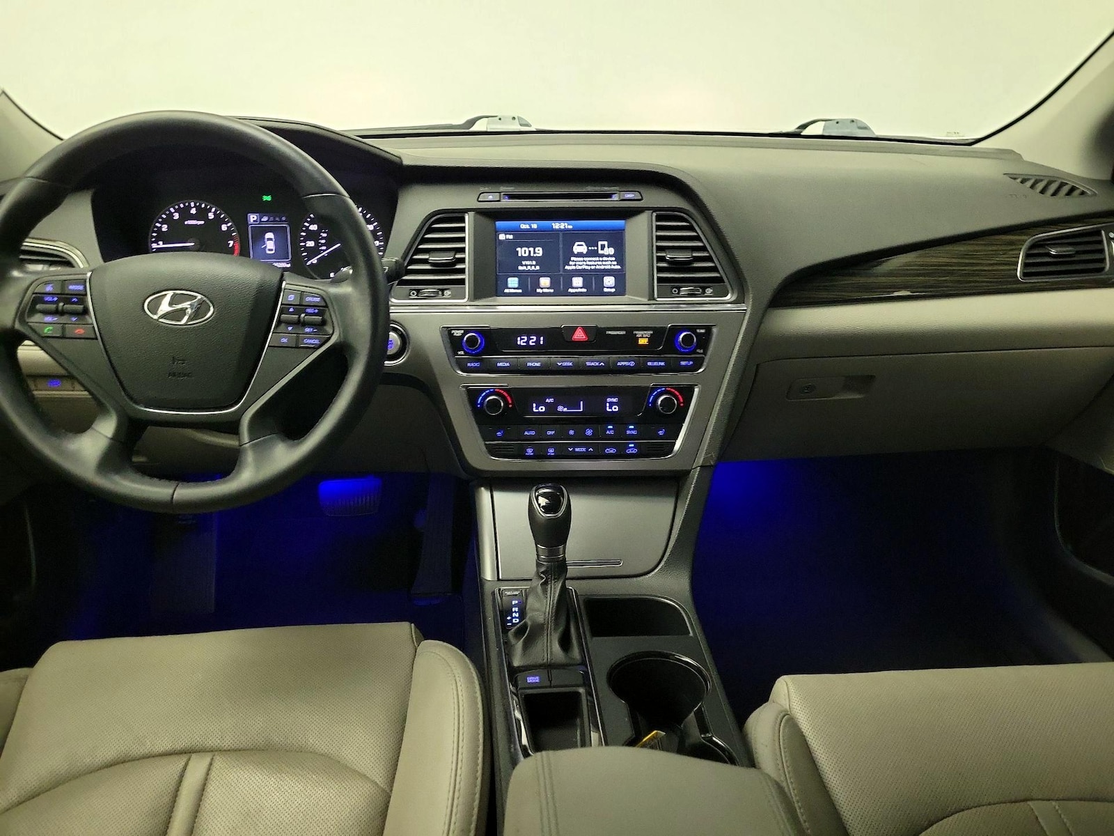 Apple CarPlay® & Android Auto™