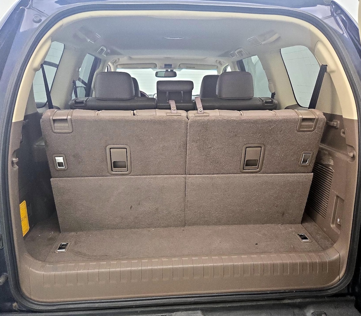 Trunk/Cargo (Seats Up)