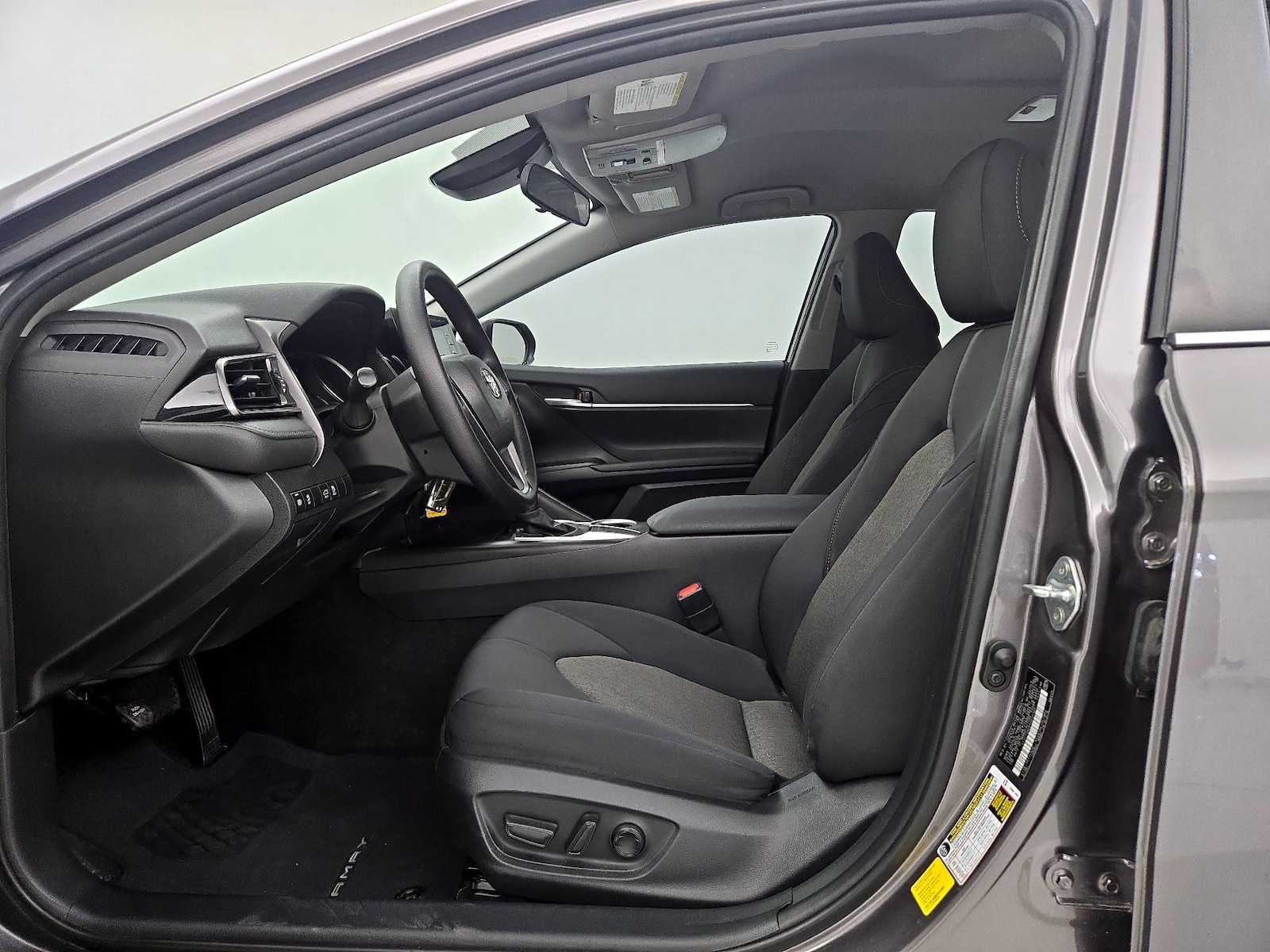 Power Seat(s) & Side Airbags