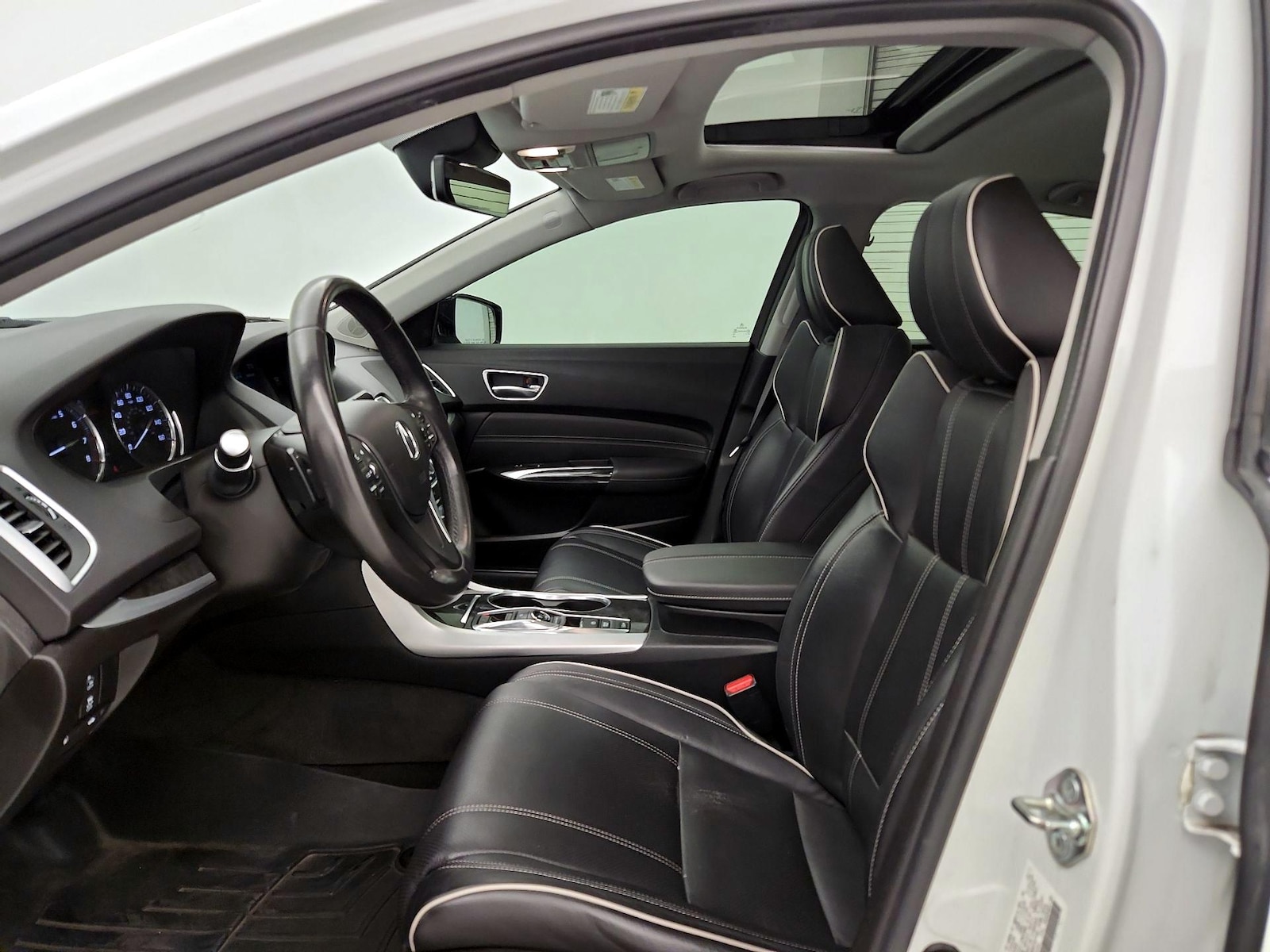Sunroof(s) & Overhead Airbags