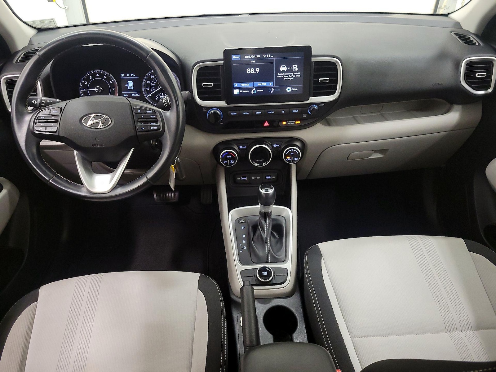 Apple CarPlay® & Android Auto™