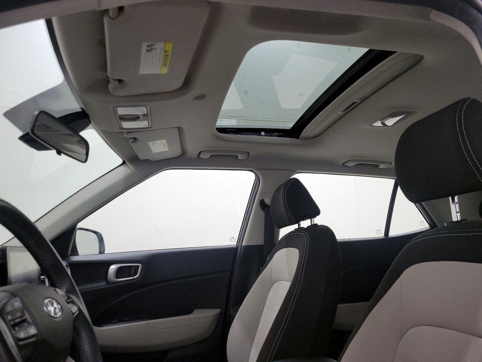 Sunroof(s) & Overhead Airbags