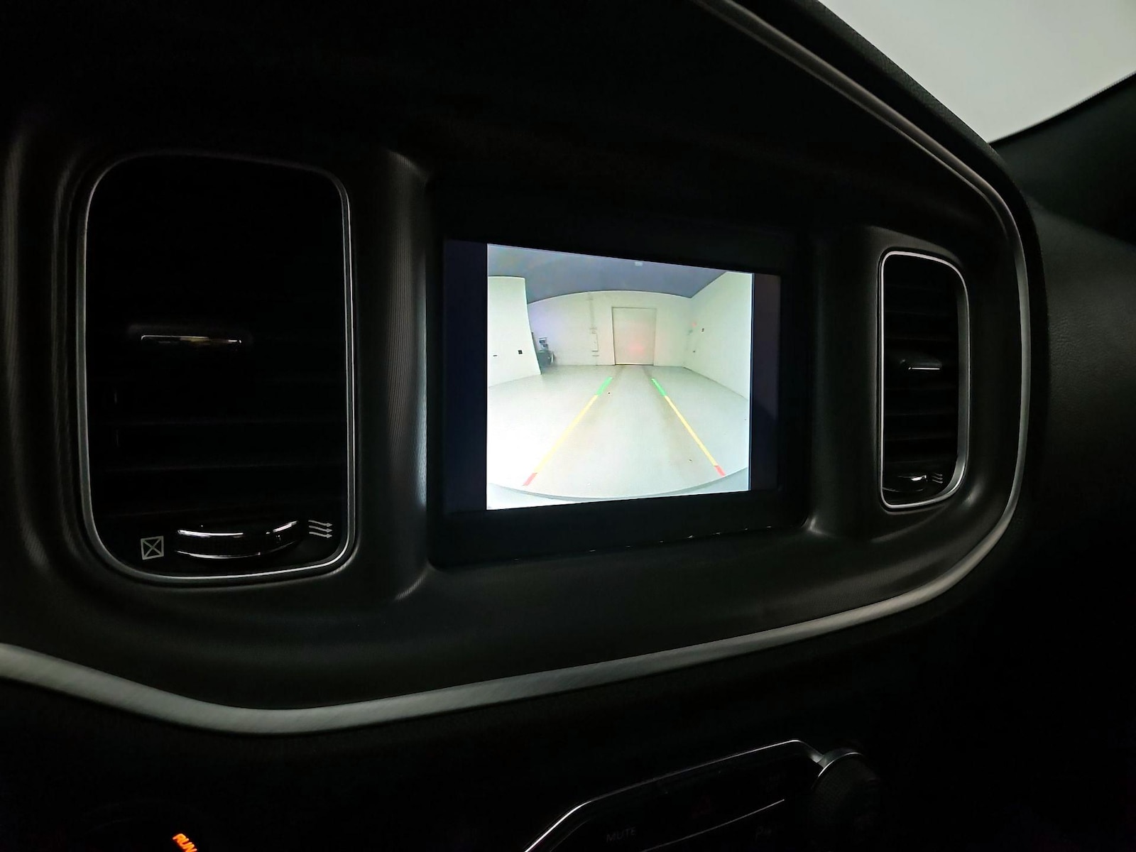 2022 Dodge Charger SXT - Photo 15