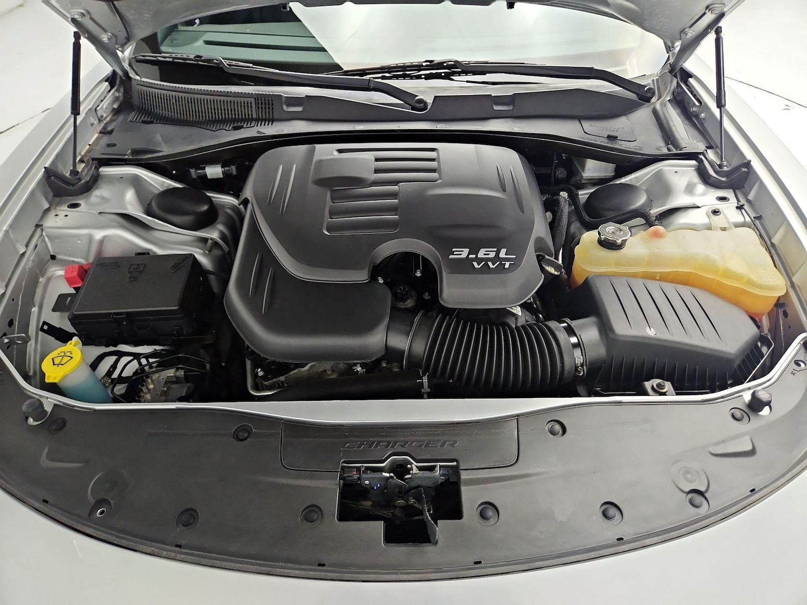 2022 Dodge Charger SXT - Photo 22