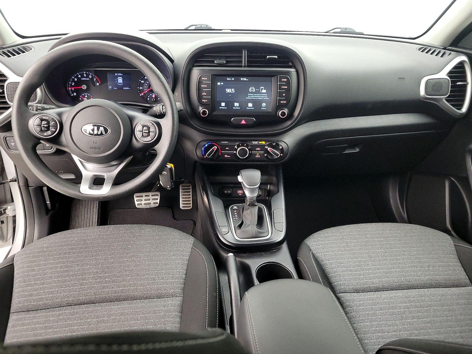 Apple CarPlay® & Android Auto™