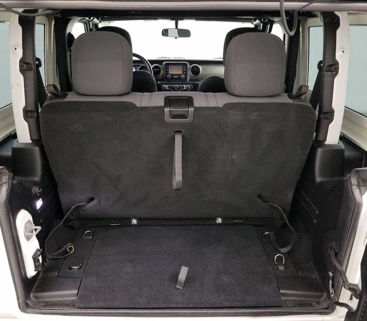 Trunk/Cargo (Seats Up)