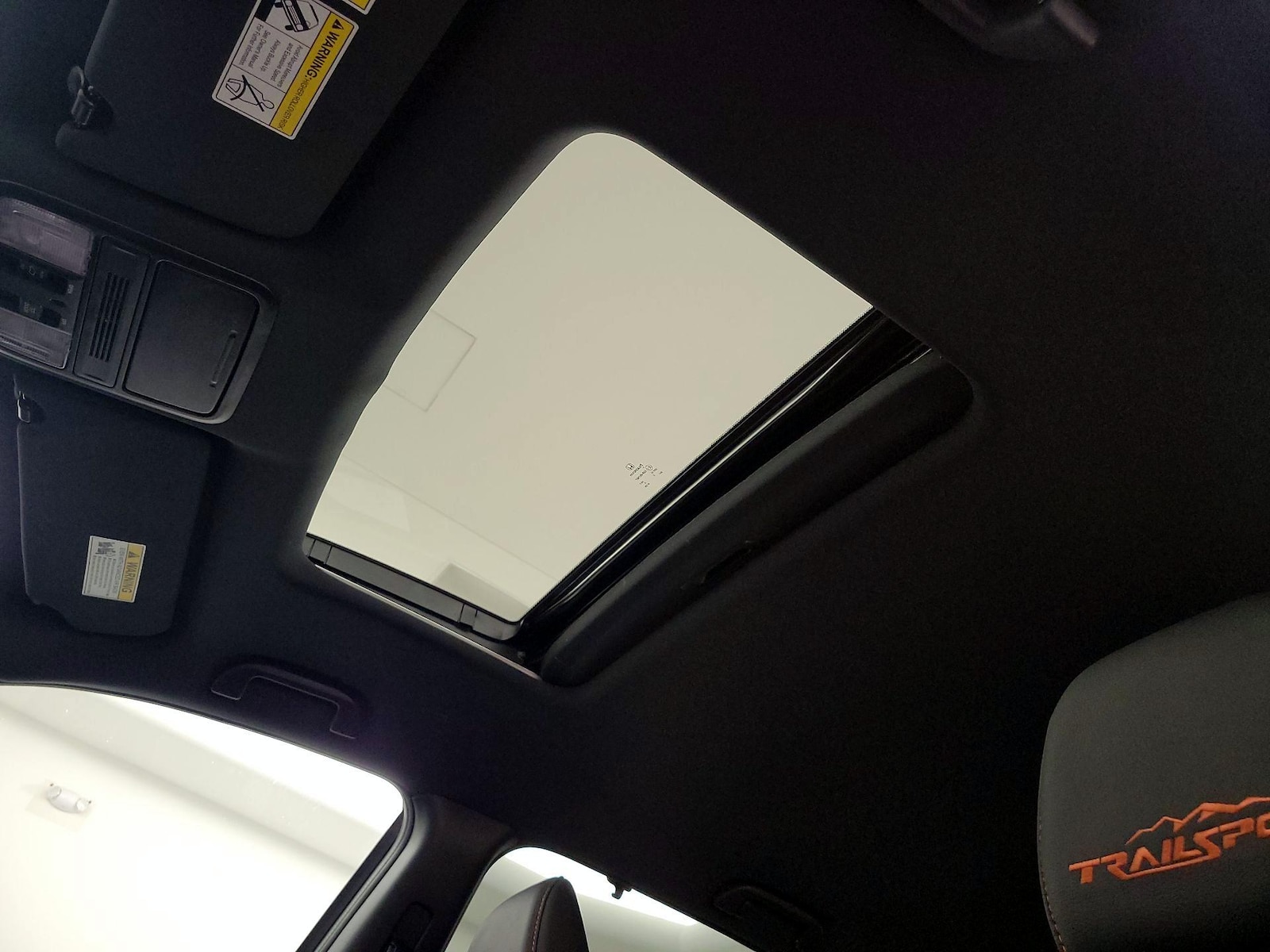 Sunroof(s) & Overhead Airbags