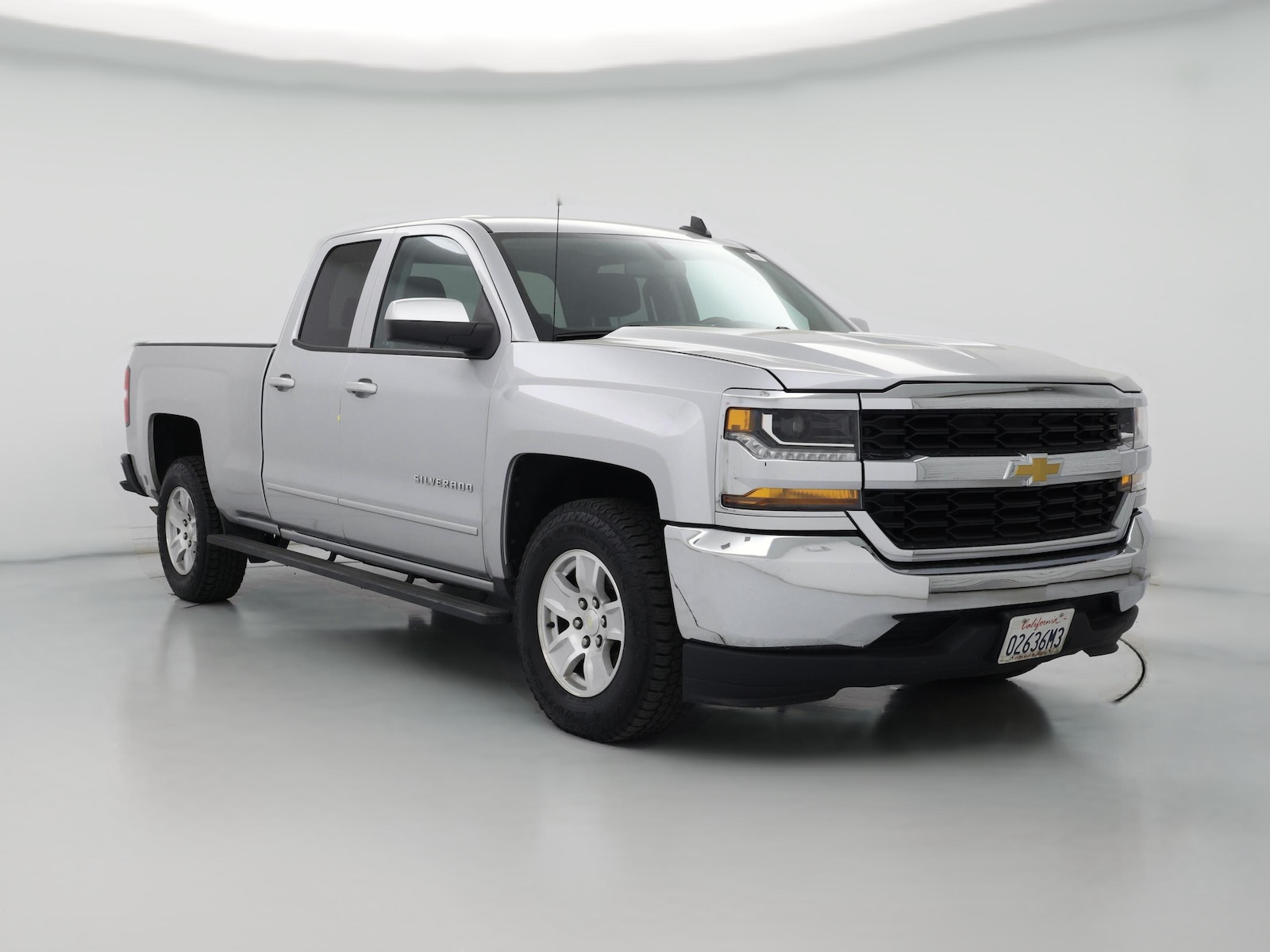 Bed Liner & Tow Hitch