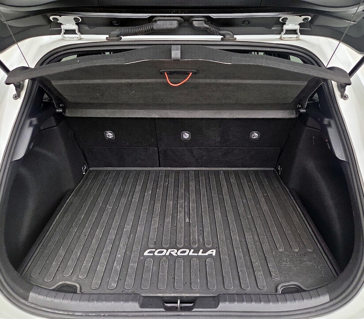 Trunk/Cargo (Seats Up)