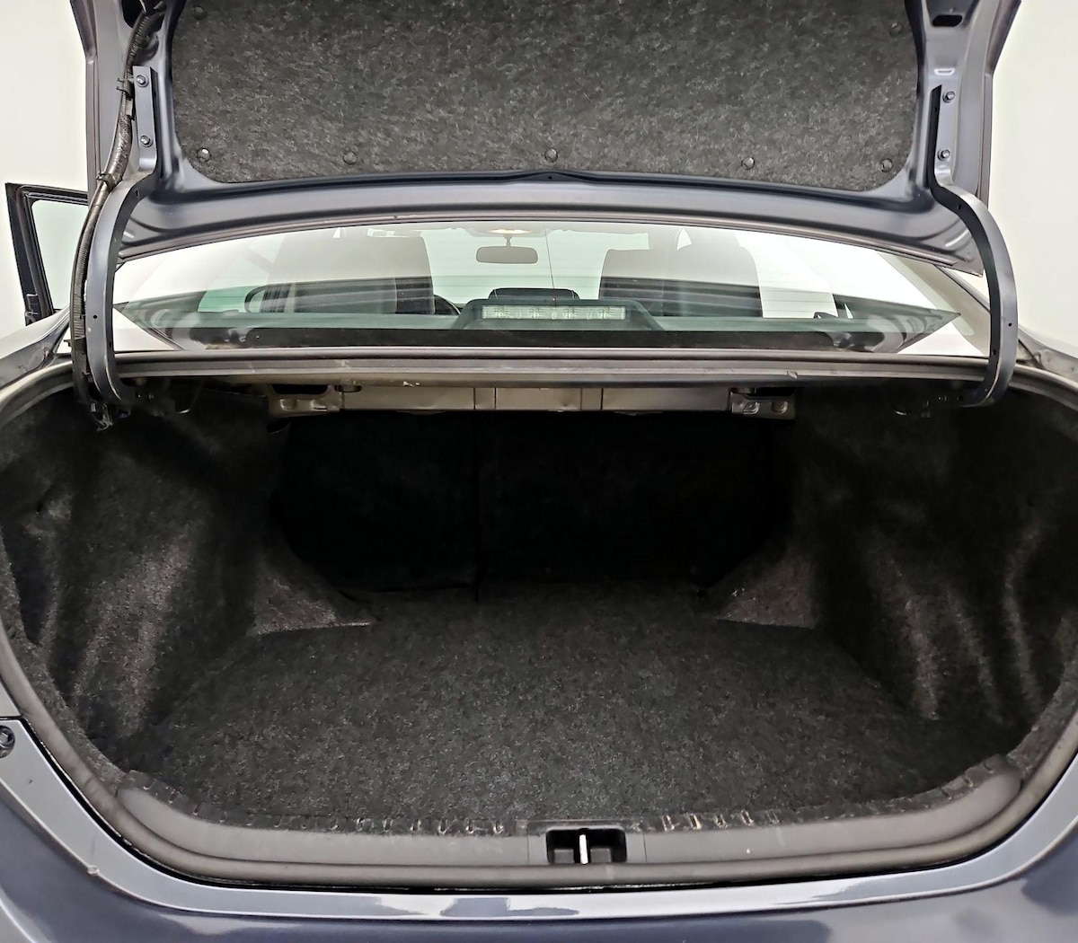 Trunk/Cargo (Seats Up)