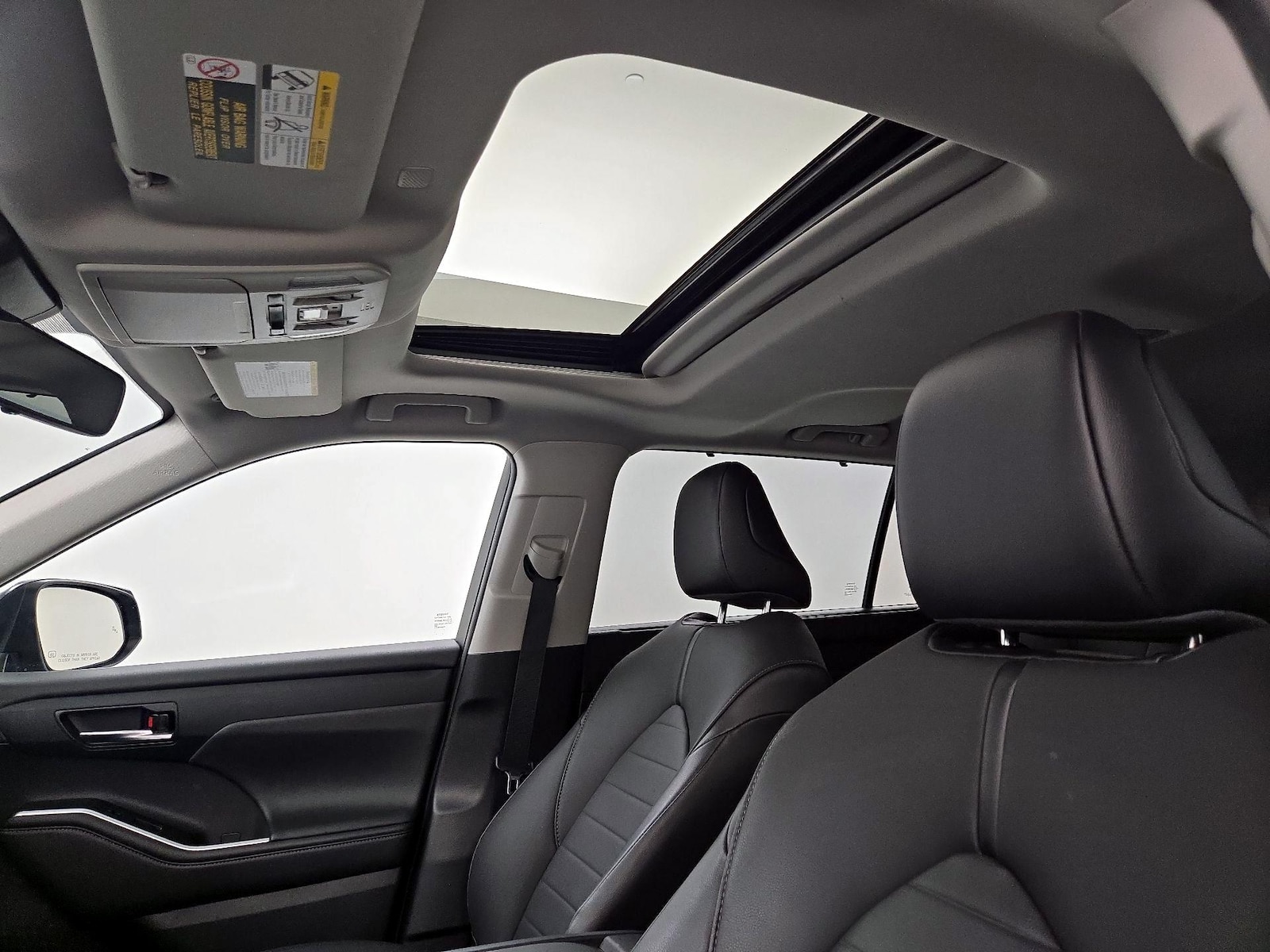 Sunroof(s) & Overhead Airbags