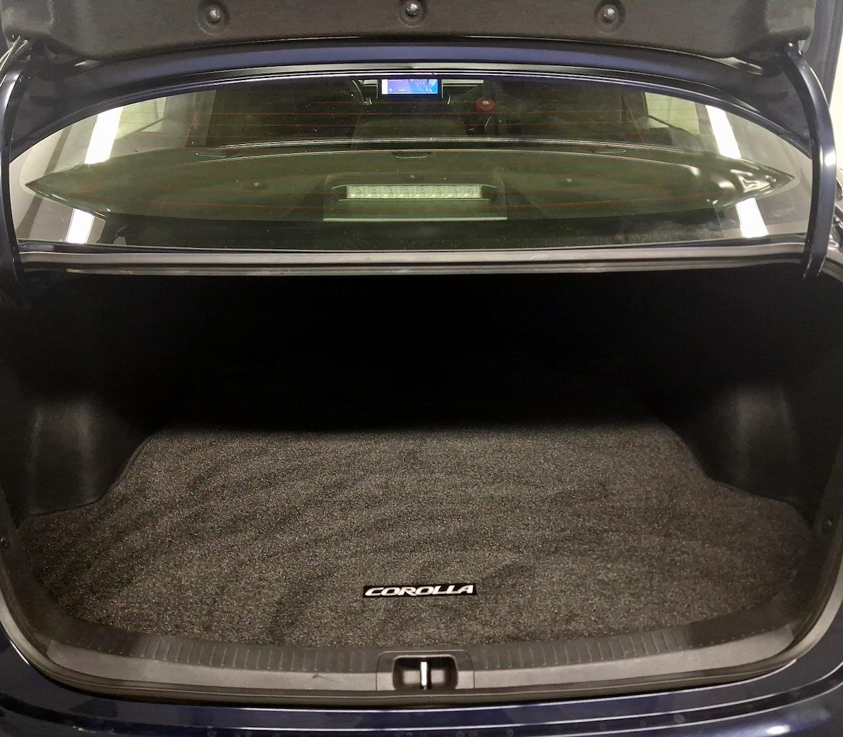 Trunk/Cargo (Seats Up)