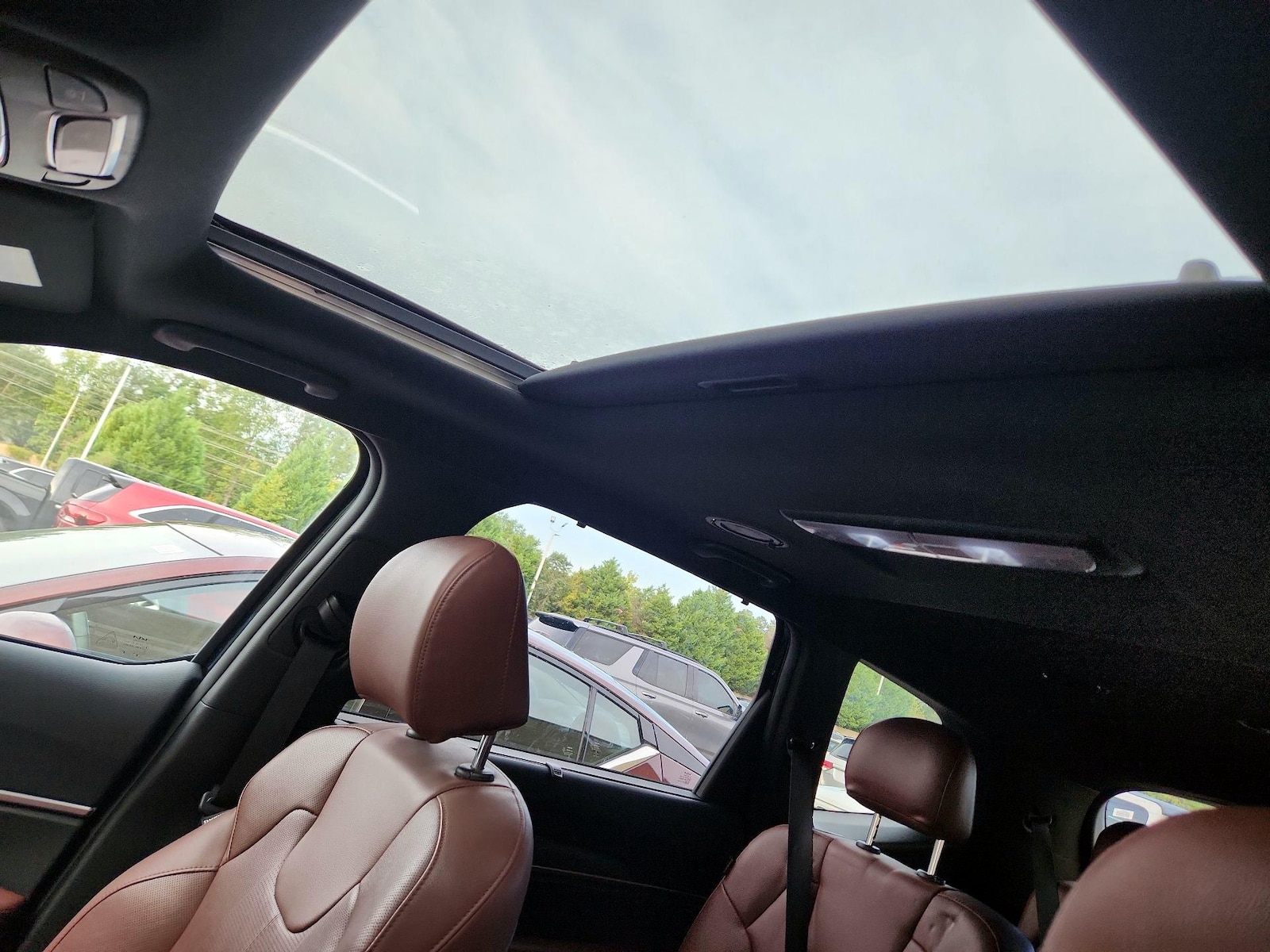 Sunroof(s) & Overhead Airbags