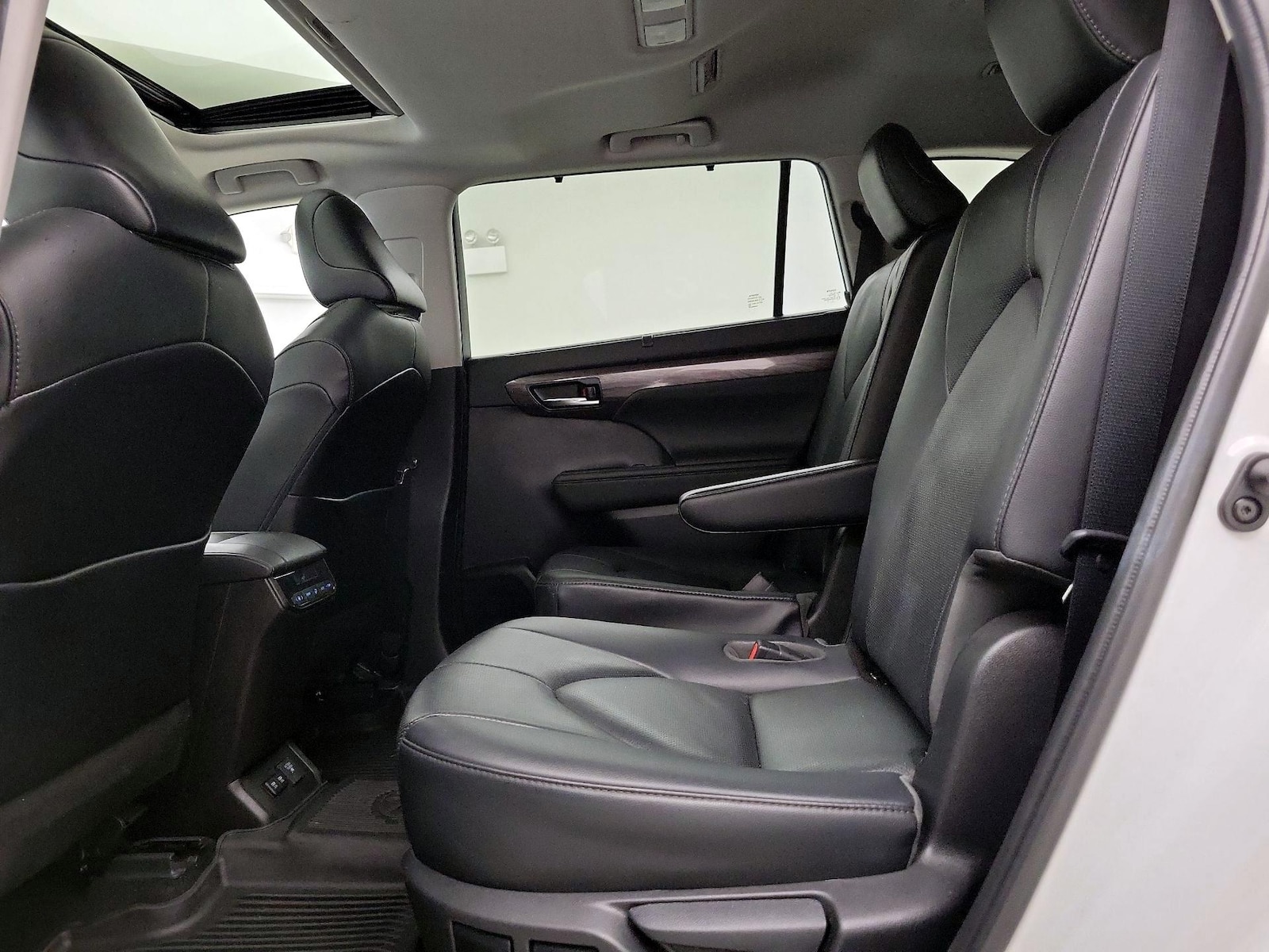 Rear Air Conditioning