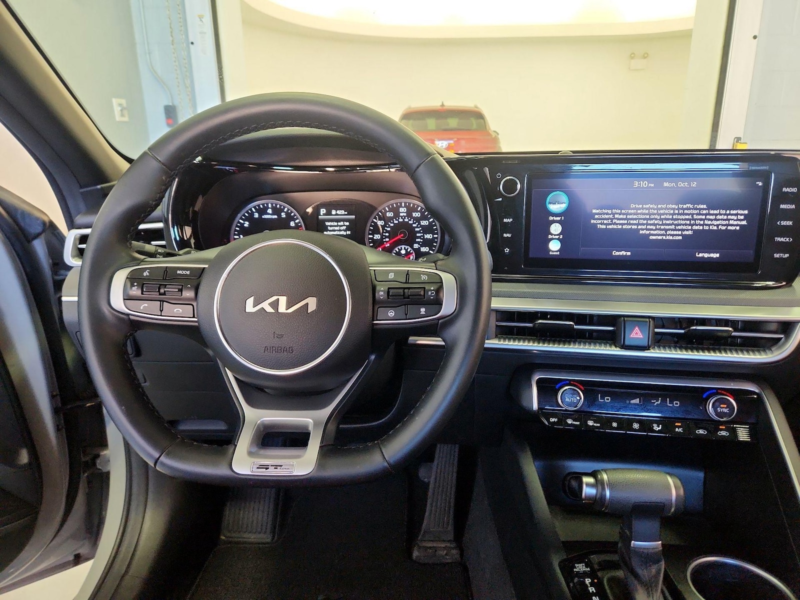 Apple CarPlay® & Android Auto™
