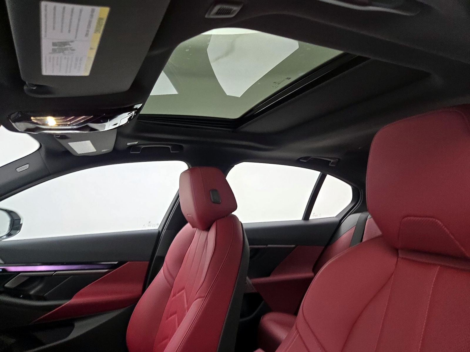 Sunroof(s) & Overhead Airbags