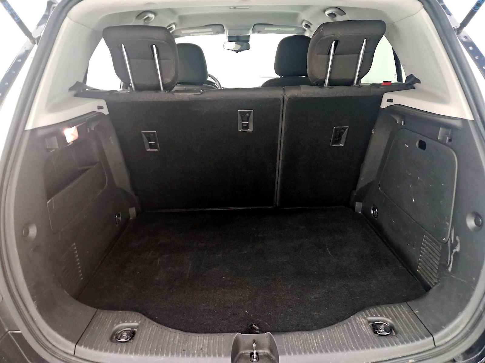 2022 Chevrolet Trax LS - Photo 21
