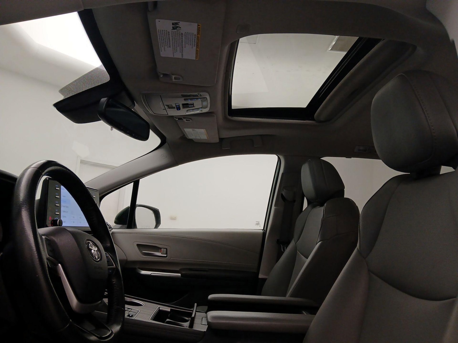 Sunroof(s) & Overhead Airbags