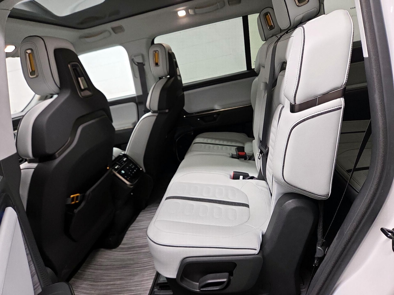 Rear Air Conditioning