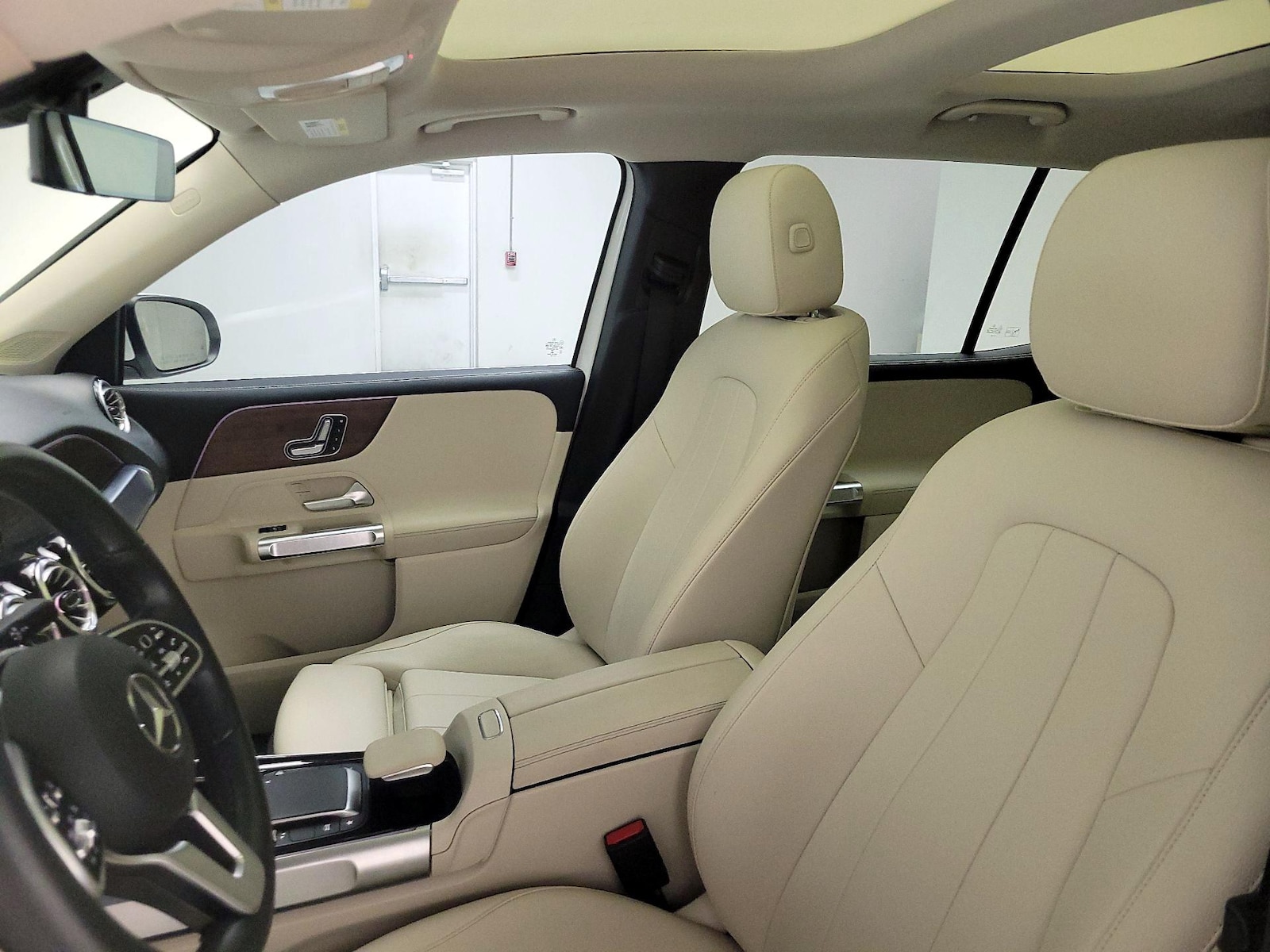 Power Seat(s) & Side Airbags