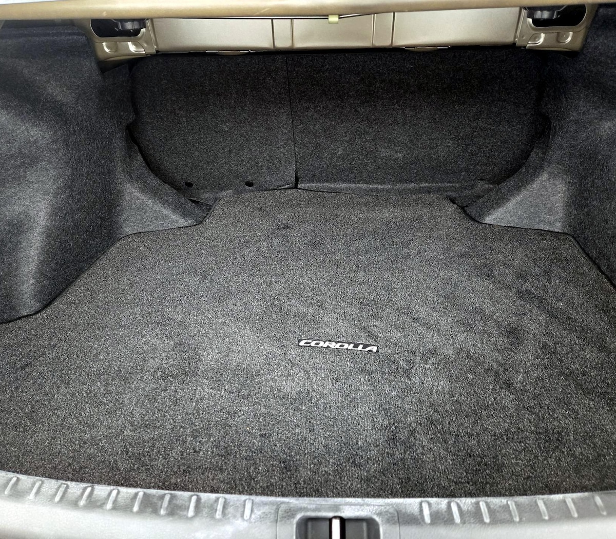 Trunk/Cargo (Seats Up)