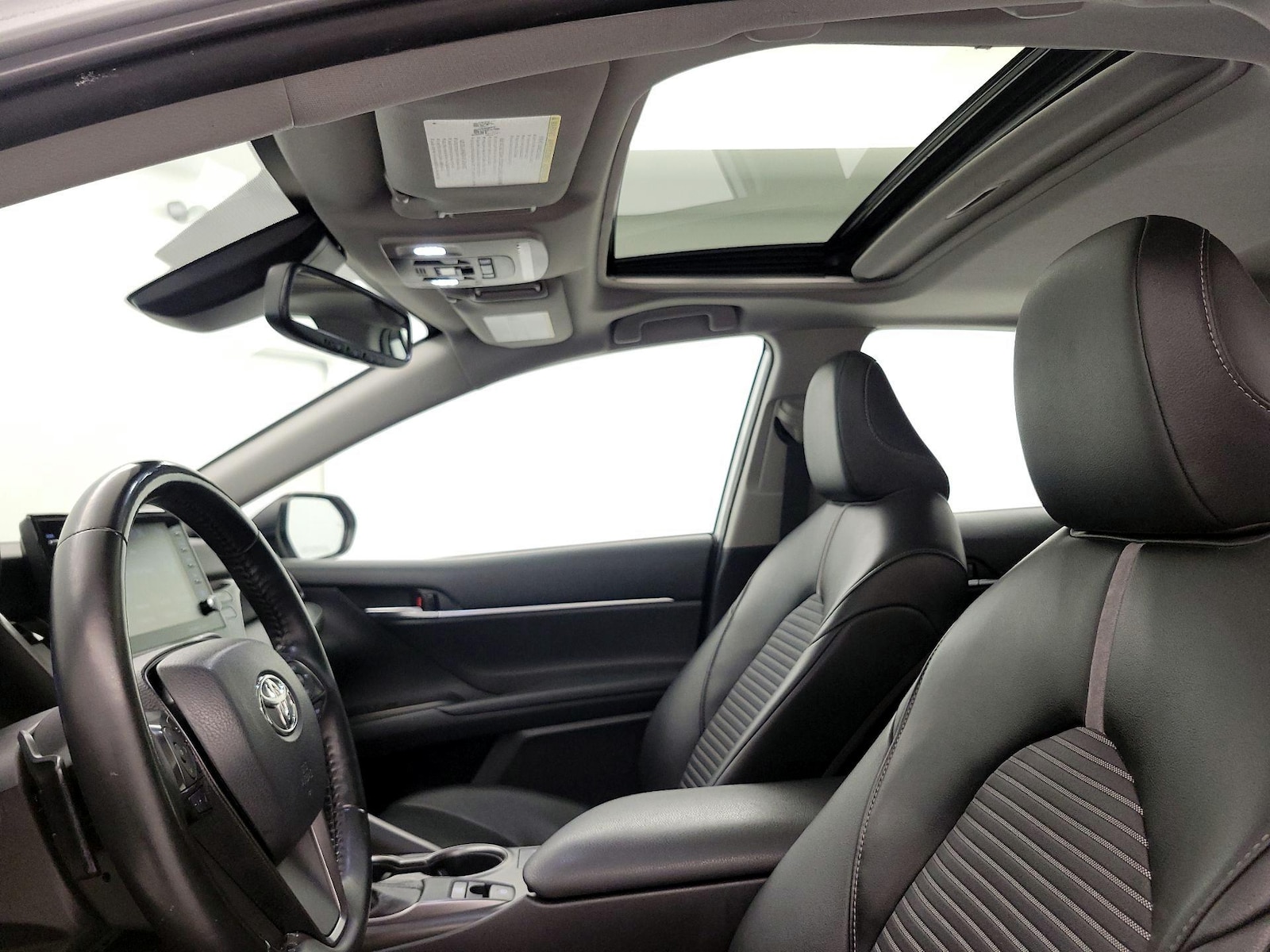 Sunroof(s) & Overhead Airbags