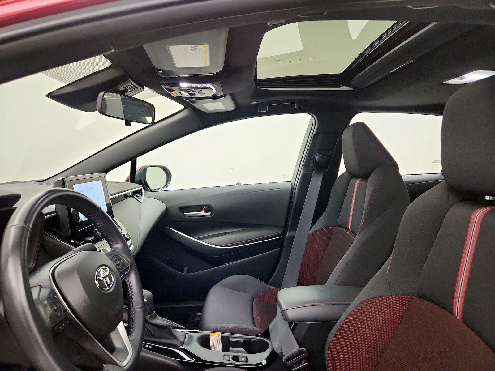 Sunroof(s) & Overhead Airbags