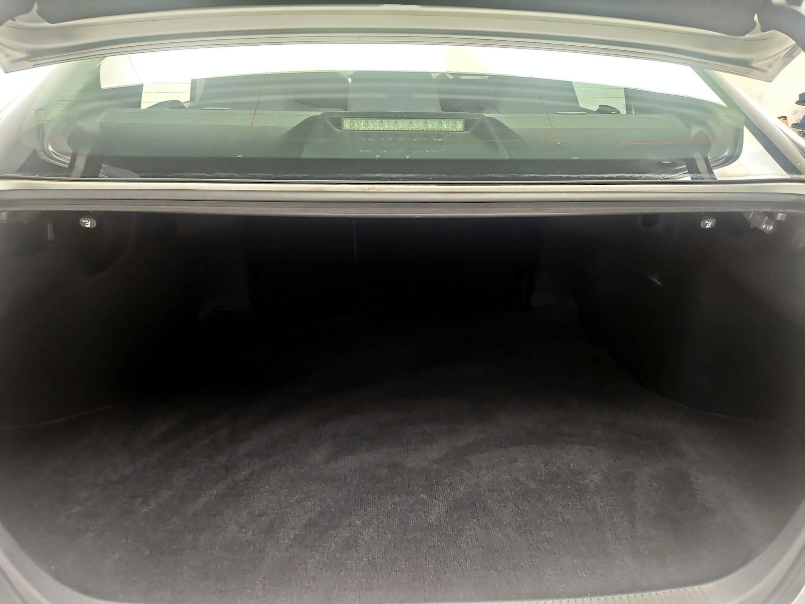 2020 Toyota Camry LE - Photo 21