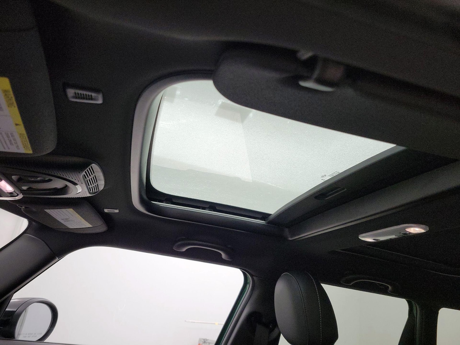 Sunroof(s) & Skylight(s)