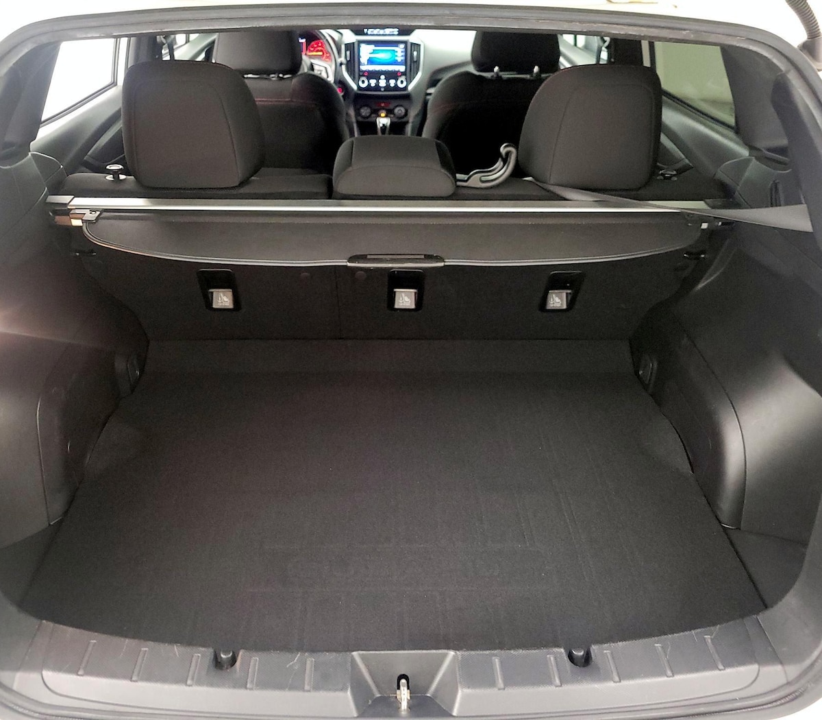 Trunk/Cargo (Seats Up)