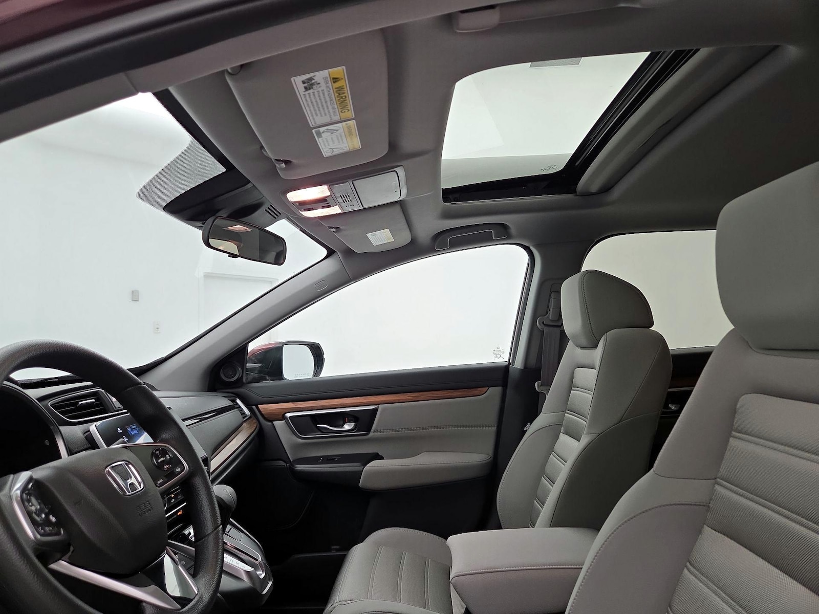 Sunroof(s) & Overhead Airbags