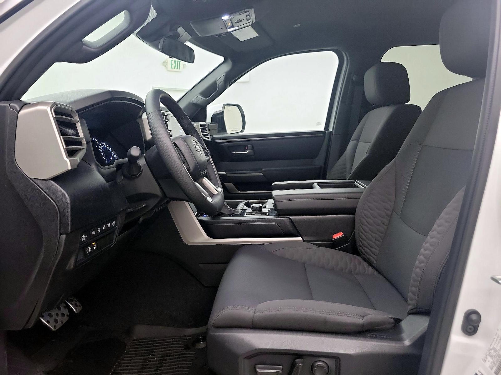 Power Seat(s) & Side Airbags