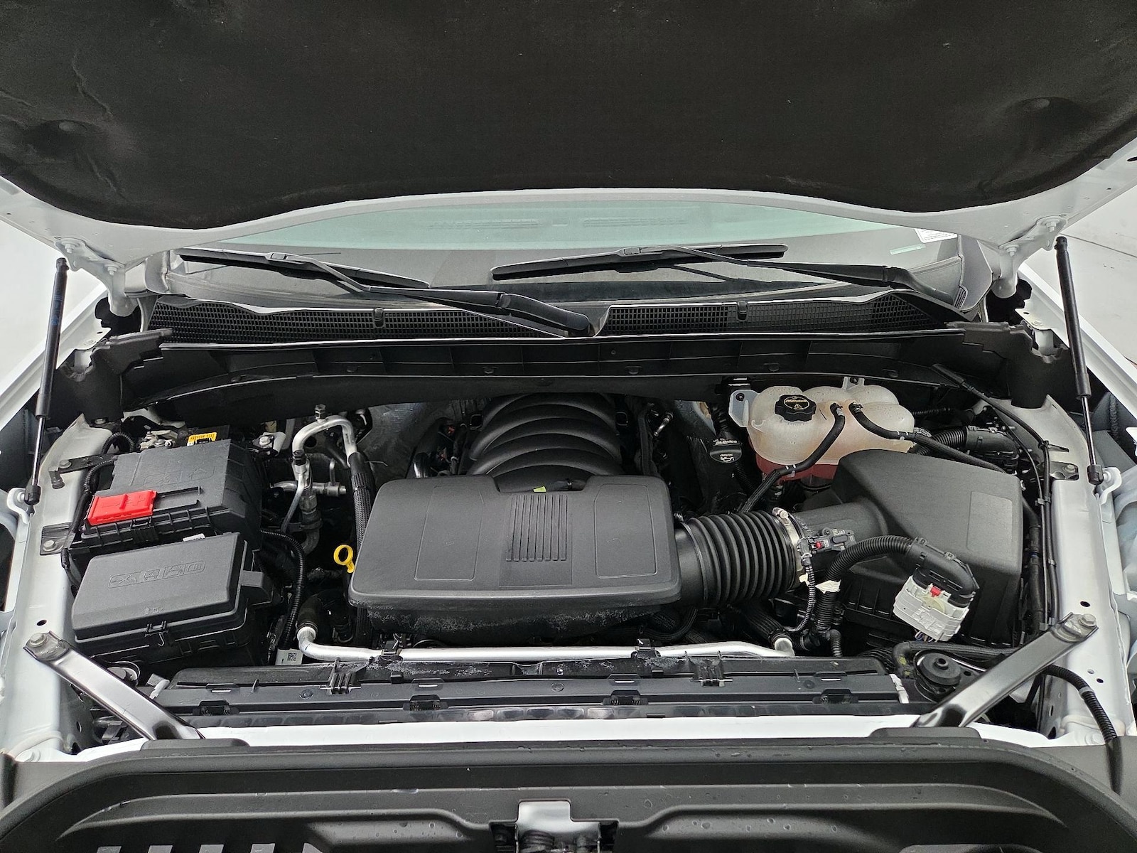 2025 GMC Sierra 1500 SLT - Photo 23