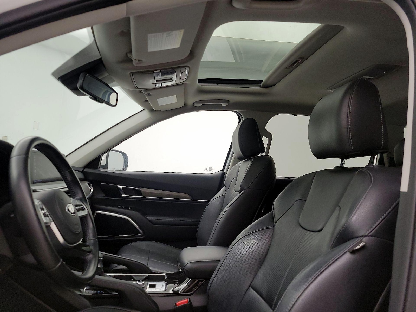 Sunroof(s) & Overhead Airbags