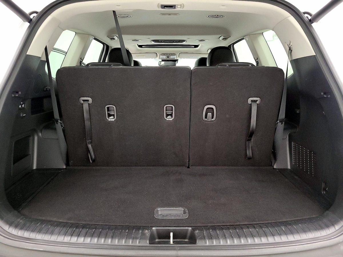 Trunk/Cargo (Seats Up)